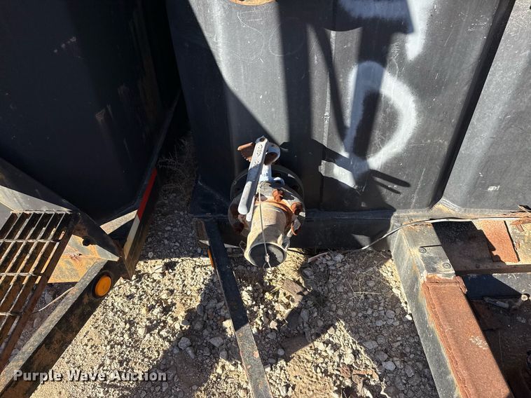 image for item DJ0863 Dragon frac tank trailer