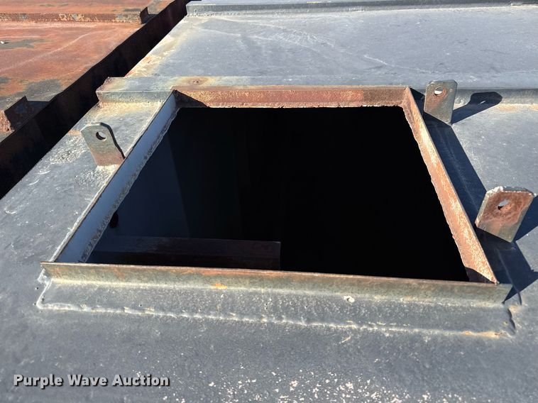 image for item DJ0863 Dragon frac tank trailer