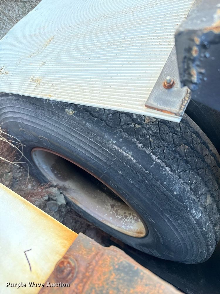 image for item DJ0863 Dragon frac tank trailer