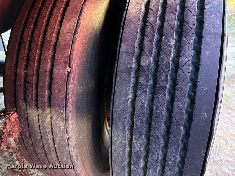 image for item DJ0863 Dragon frac tank trailer