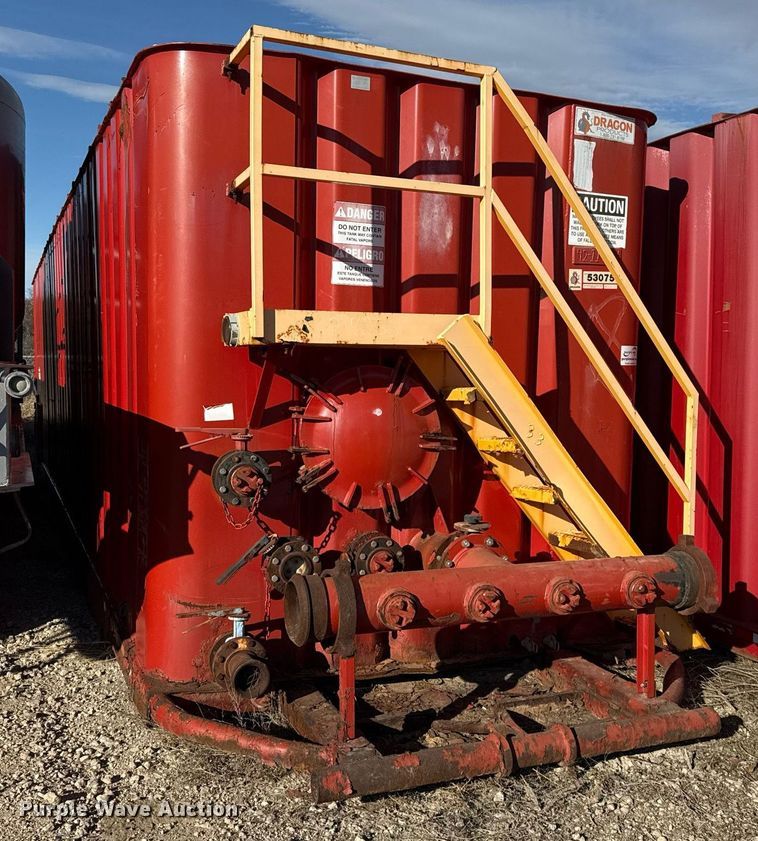 image for item DJ0864 Dragon Frac tank trailer