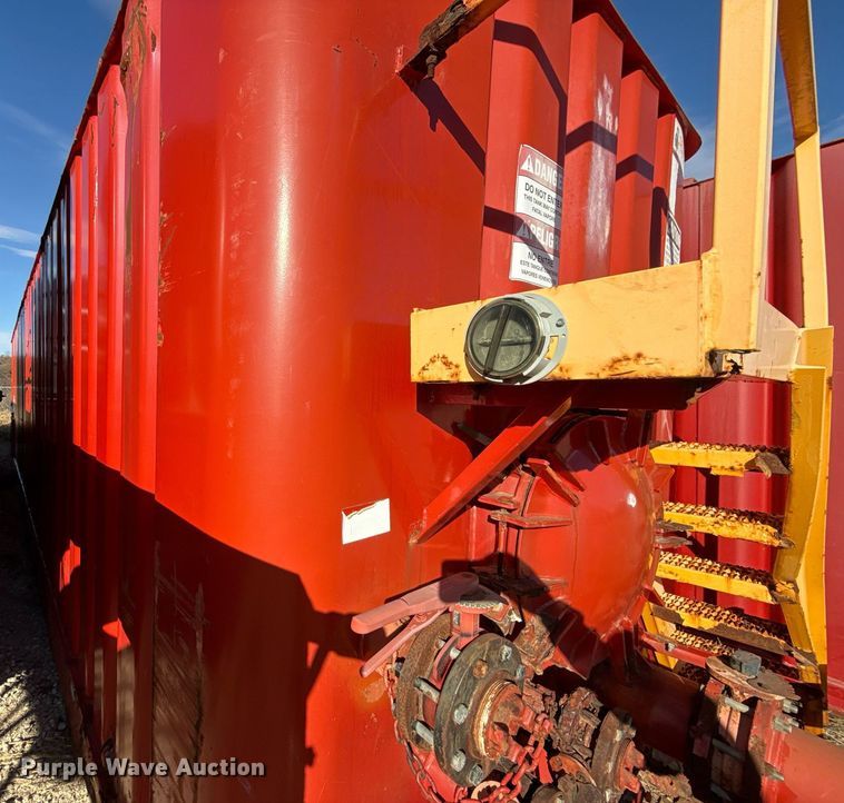 image for item DJ0864 Dragon Frac tank trailer