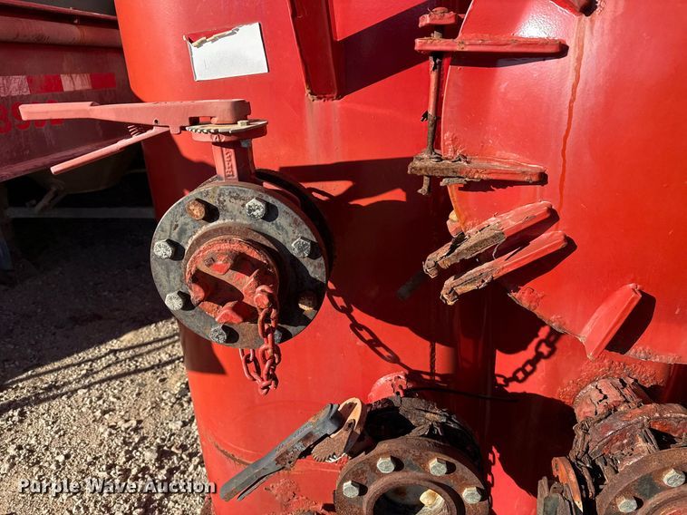 image for item DJ0864 Dragon Frac tank trailer