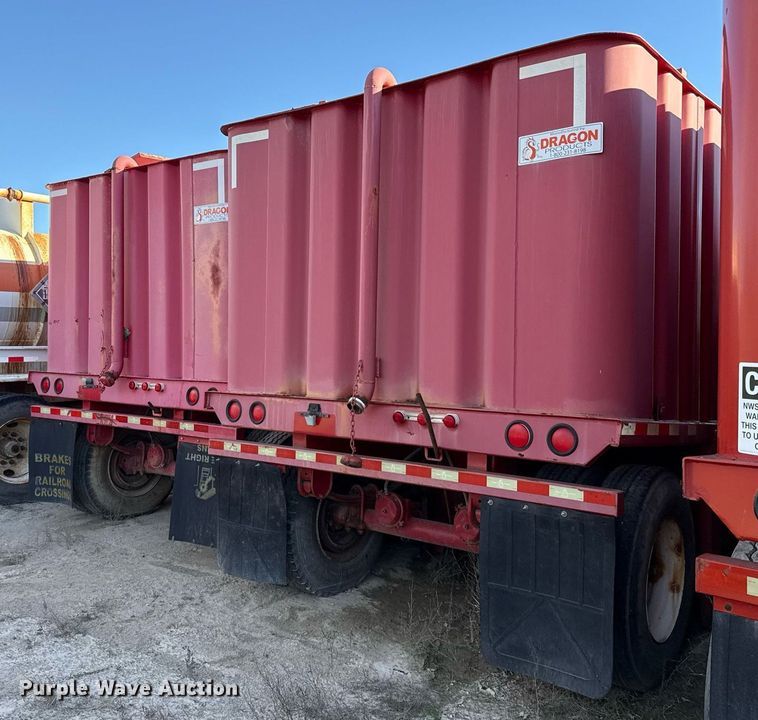 image for item DJ0865 Dragon Frac tank trailer