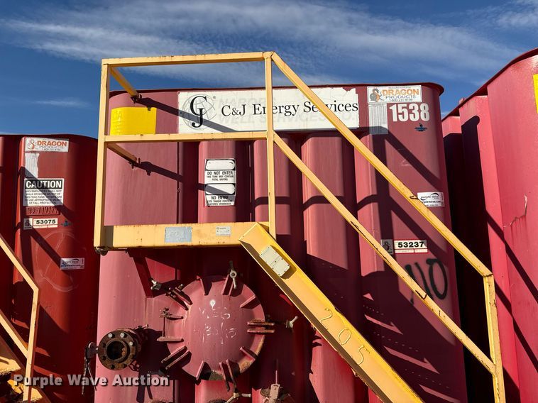 image for item DJ0865 Dragon Frac tank trailer