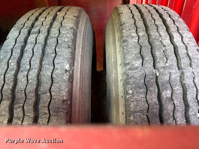 image for item DJ0865 Dragon Frac tank trailer