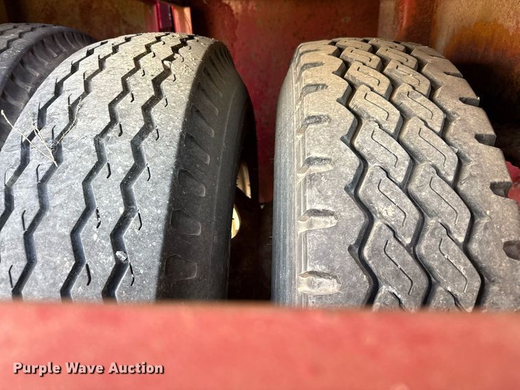 image for item DJ0865 Dragon Frac tank trailer