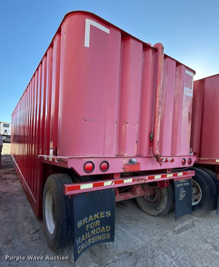 image for item DJ0866 Dragon Frac tank trailer