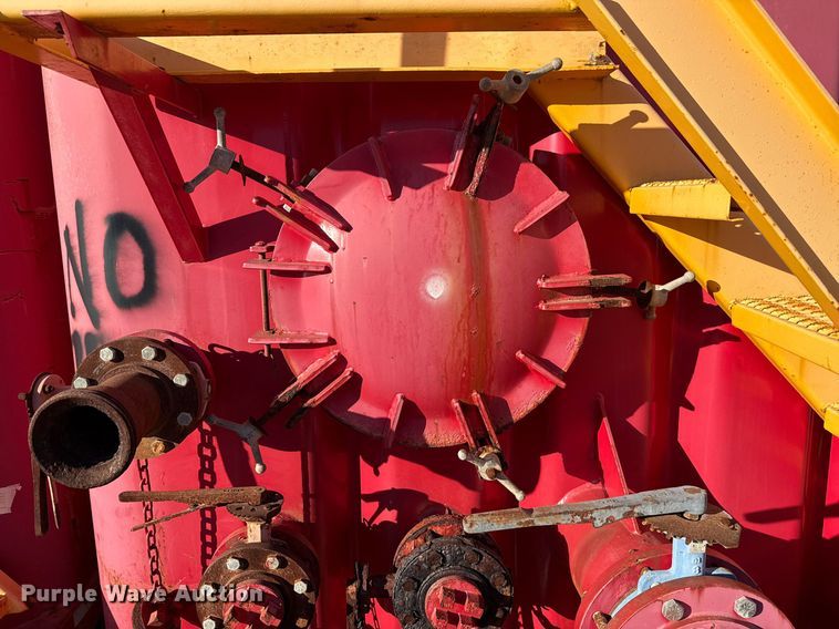 image for item DJ0866 Dragon Frac tank trailer