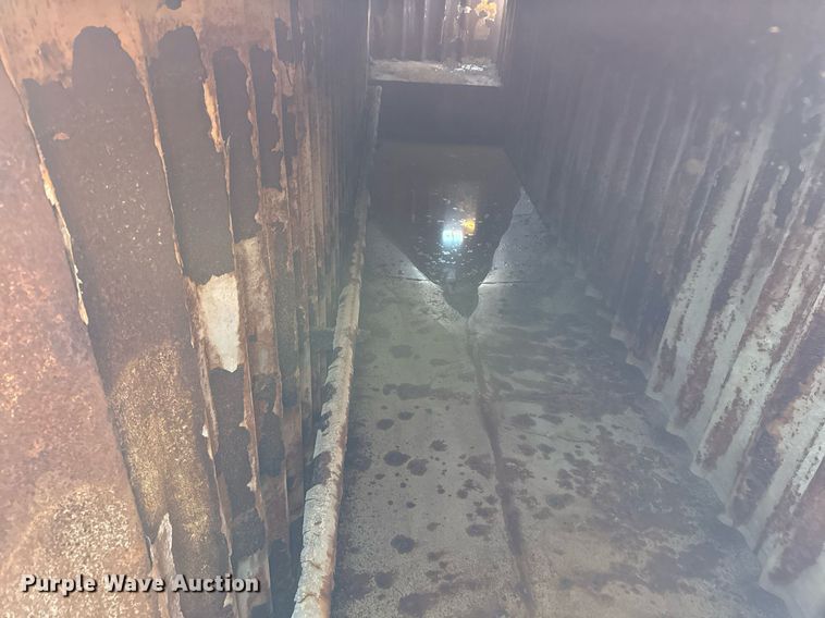 image for item DJ0866 Dragon Frac tank trailer