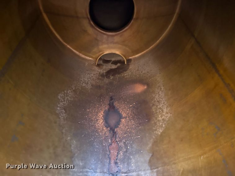 image for item DJ0867 2012 Overland acid tank trailer