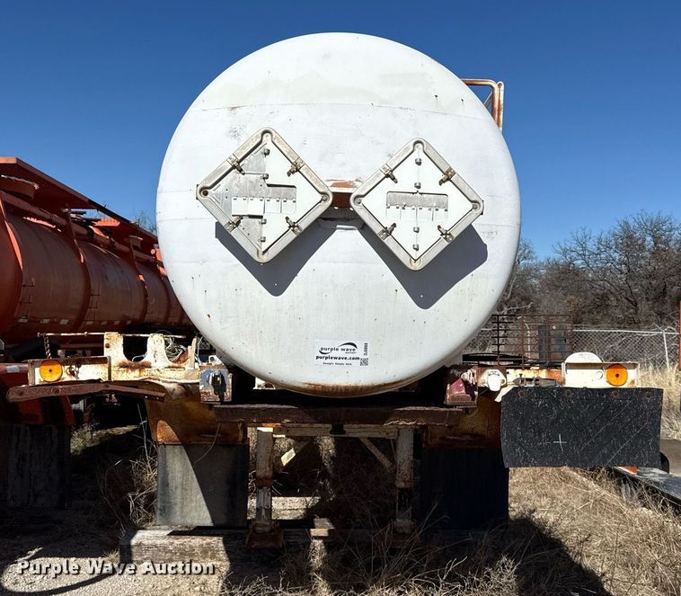 image for item DJ0868 1981 Trailex acid tank trailer