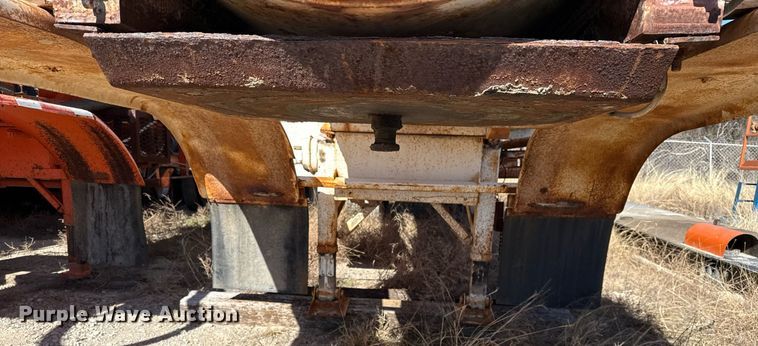 image for item DJ0868 1981 Trailex acid tank trailer