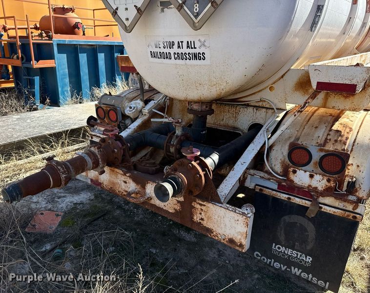 image for item DJ0868 1981 Trailex acid tank trailer