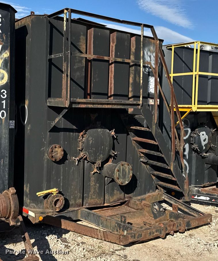 image for item DJ0871 Dragon frac tank trailer