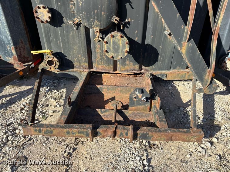 image for item DJ0871 Dragon frac tank trailer