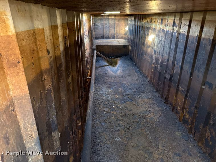 image for item DJ0871 Dragon frac tank trailer