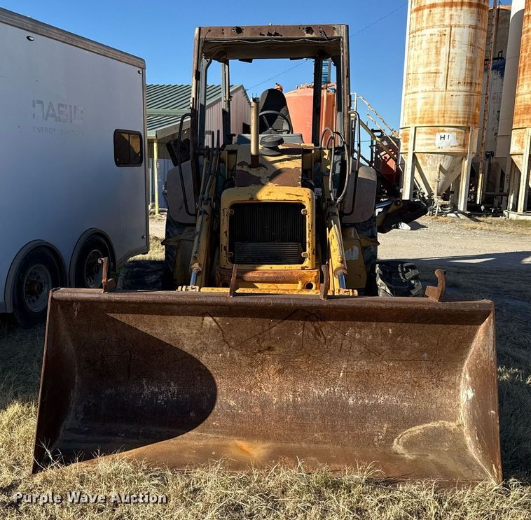 image for item DJ0872 1999 New Holland 575E backhoe