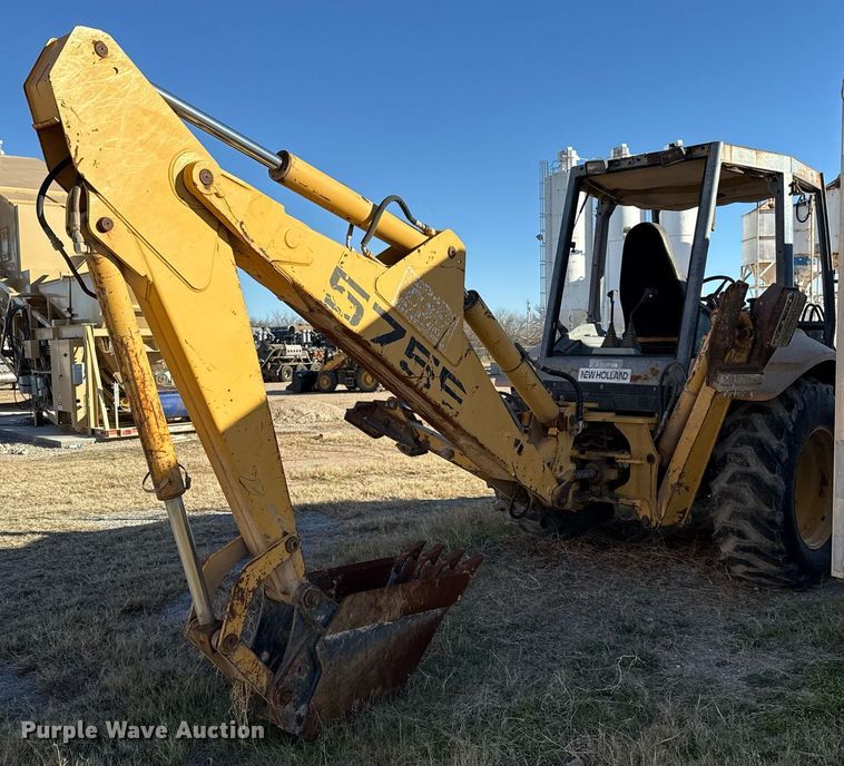 image for item DJ0872 1999 New Holland 575E backhoe