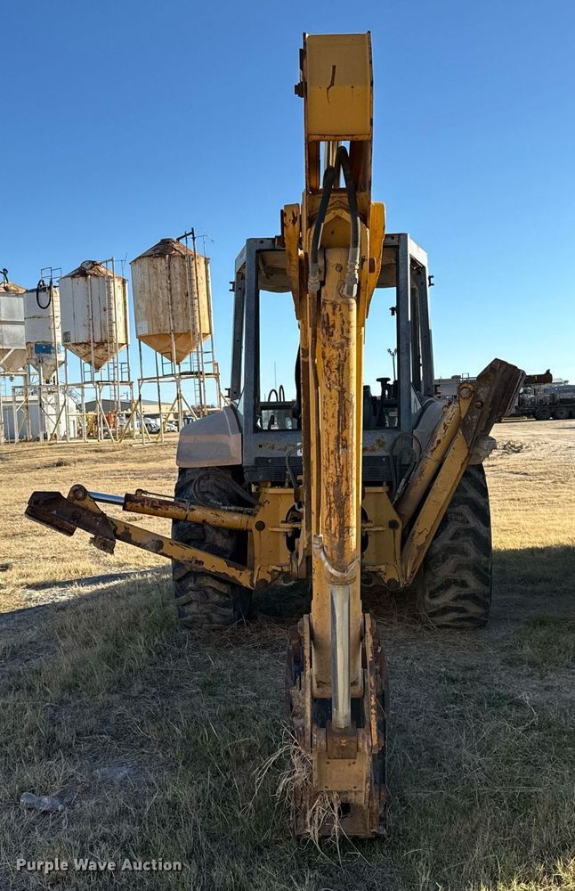 image for item DJ0872 1999 New Holland 575E backhoe