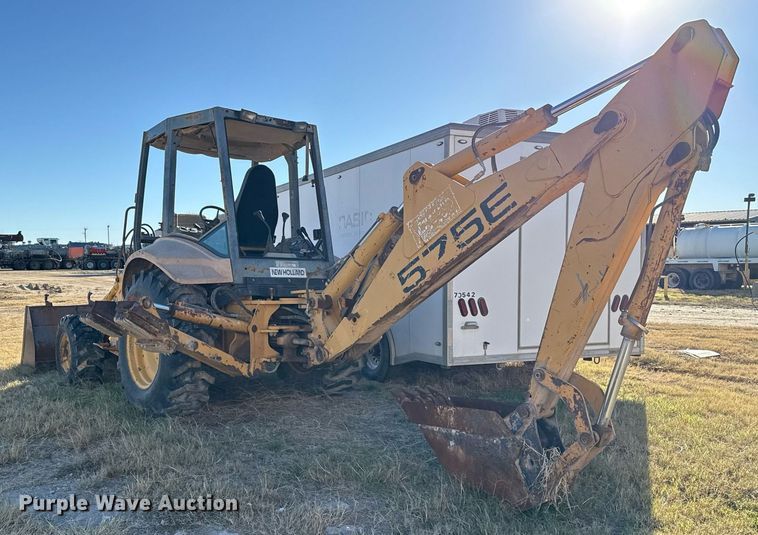 image for item DJ0872 1999 New Holland 575E backhoe
