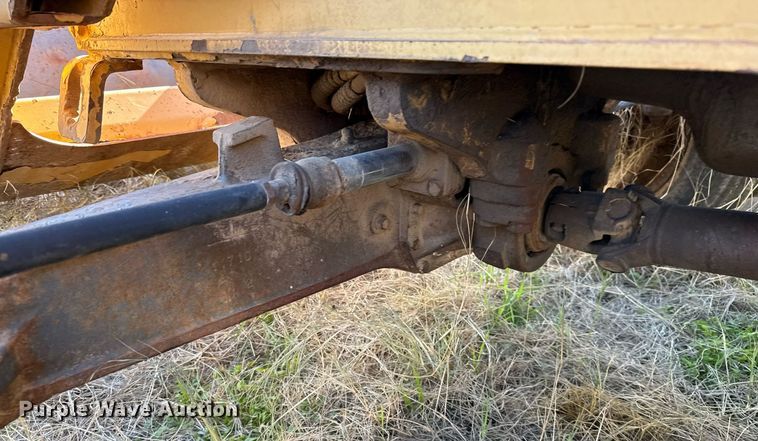 image for item DJ0872 1999 New Holland 575E backhoe