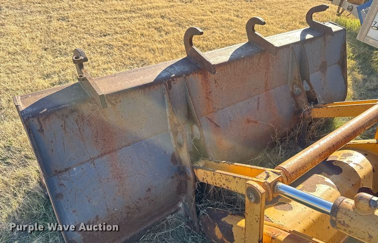 image for item DJ0872 1999 New Holland 575E backhoe