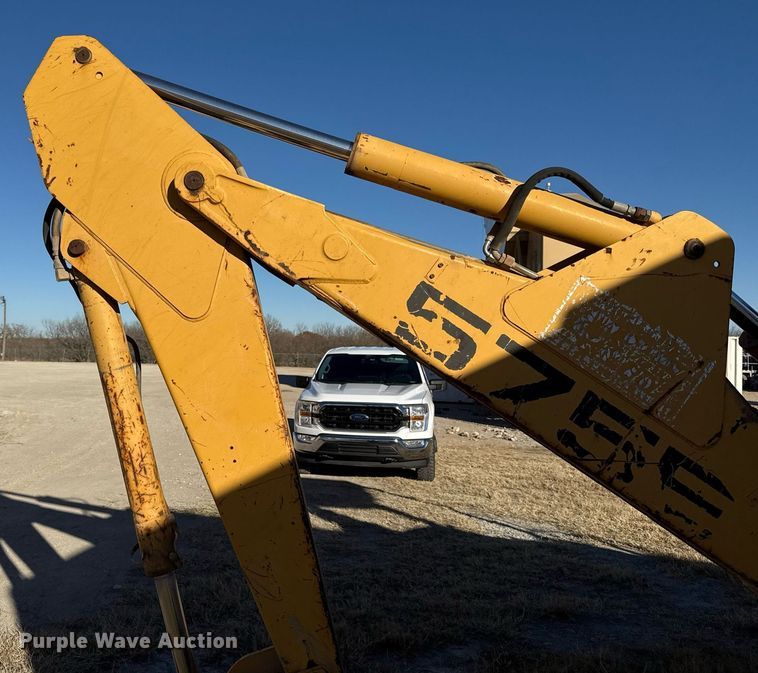 image for item DJ0872 1999 New Holland 575E backhoe