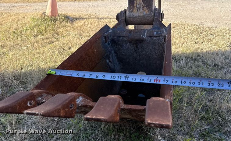 image for item DJ0872 1999 New Holland 575E backhoe