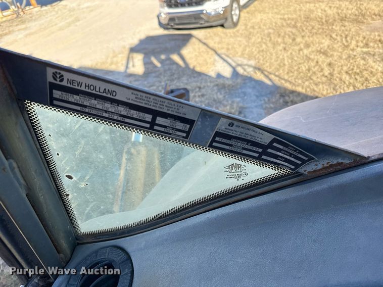 image for item DJ0872 1999 New Holland 575E backhoe