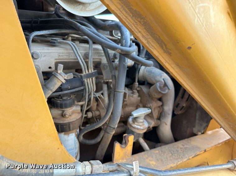 image for item DJ0872 1999 New Holland 575E backhoe