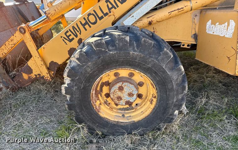 image for item DJ0872 1999 New Holland 575E backhoe