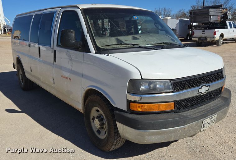 image for item DJ0873 2016 Chevrolet Express 3500 van