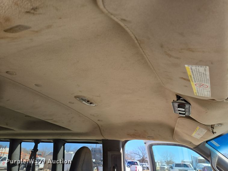 image for item DJ0873 2016 Chevrolet Express 3500 van