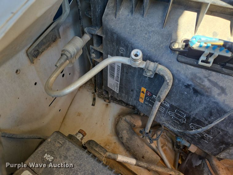 image for item DJ0873 2016 Chevrolet Express 3500 van