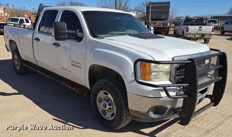 image for item DJ0874 2011 GMC Sierra 2500HD Crew Cab pickup truck