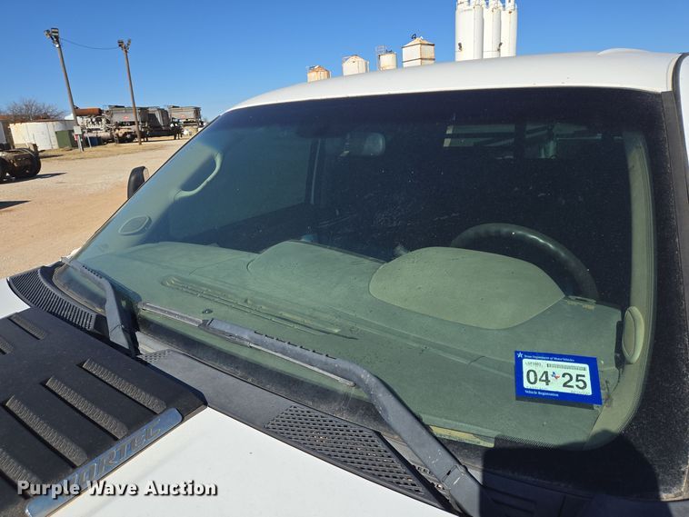 image for item DJ0874 2011 GMC Sierra 2500HD Crew Cab pickup truck