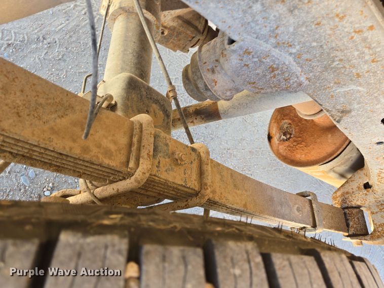 image for item DJ0874 2011 GMC Sierra 2500HD Crew Cab pickup truck