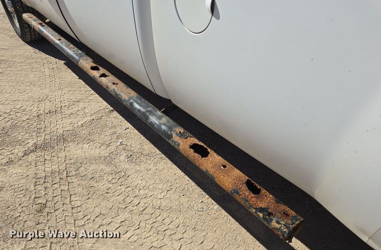 image for item DJ0874 2011 GMC Sierra 2500HD Crew Cab pickup truck