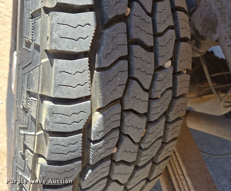 image for item DJ0874 2011 GMC Sierra 2500HD Crew Cab pickup truck