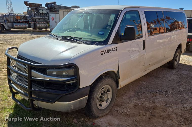 image for item DJ0876 2016 Chevrolet Express 3500 van