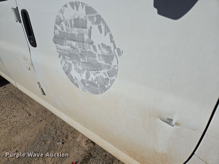 image for item DJ0876 2016 Chevrolet Express 3500 van