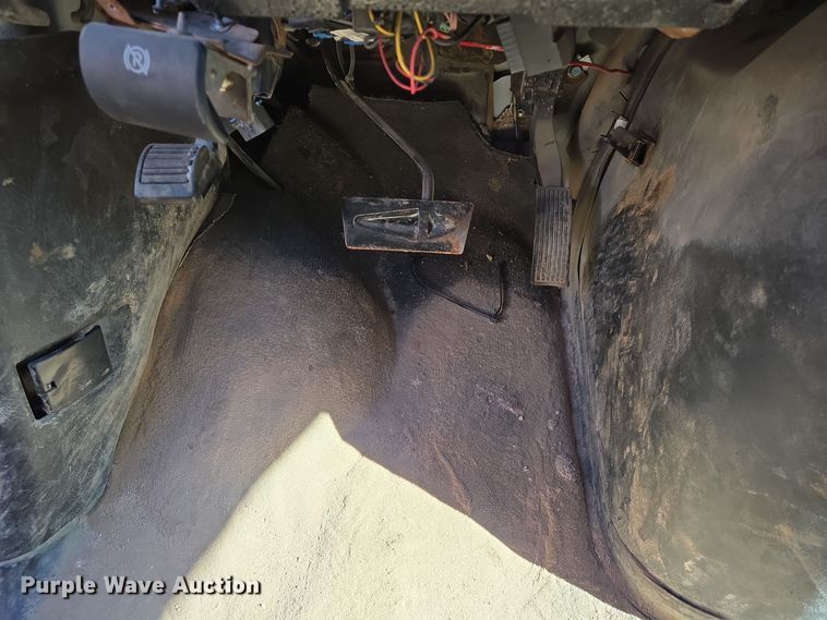 image for item DJ0876 2016 Chevrolet Express 3500 van