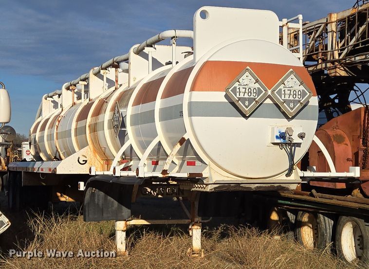 image for item DJ0879 2011 Galyean AT5000 acid tank trailer