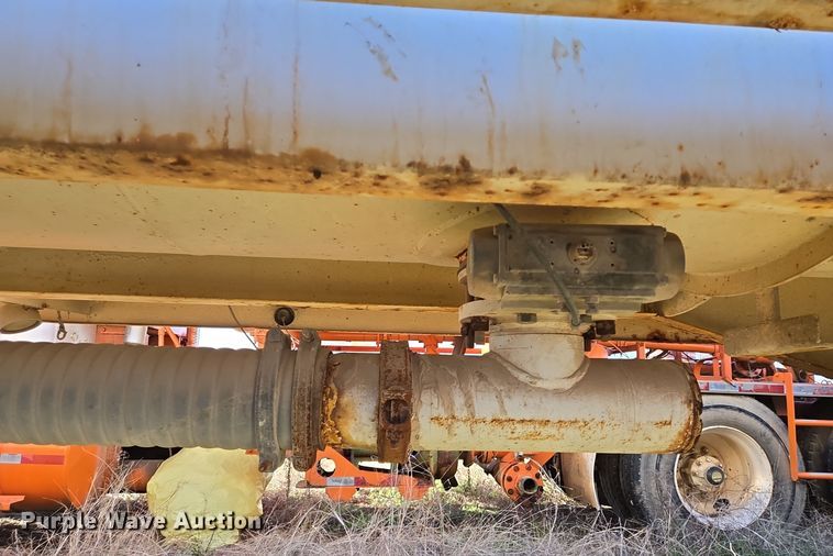 image for item DJ0879 2011 Galyean AT5000 acid tank trailer