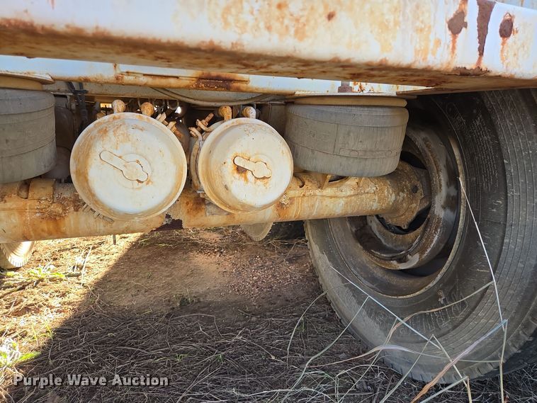 image for item DJ0879 2011 Galyean AT5000 acid tank trailer