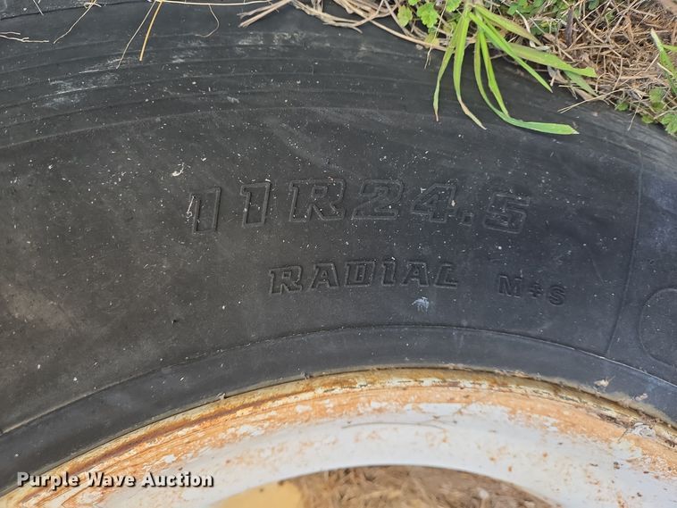 image for item DJ0879 2011 Galyean AT5000 acid tank trailer