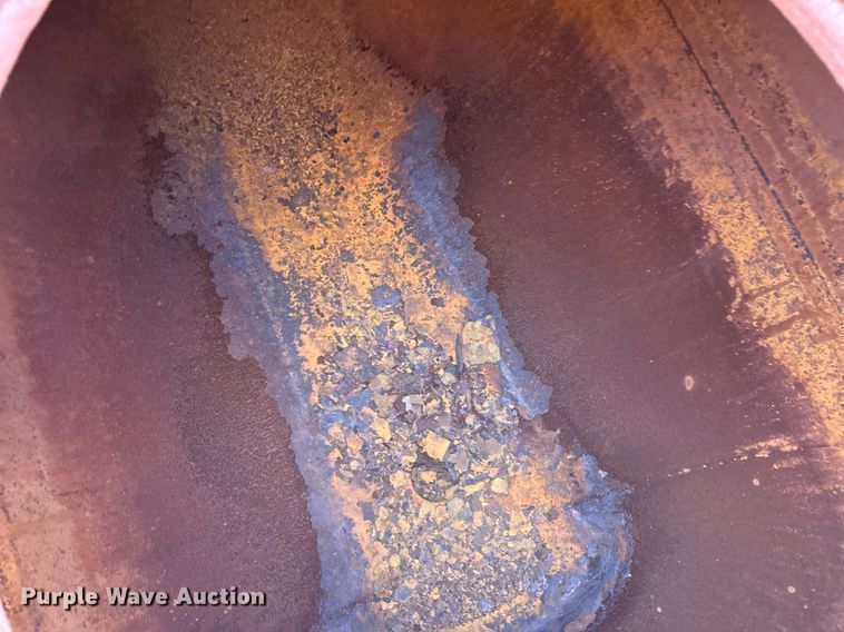 image for item DJ0880 2000 International 9100i oilfield acidizing pump truck