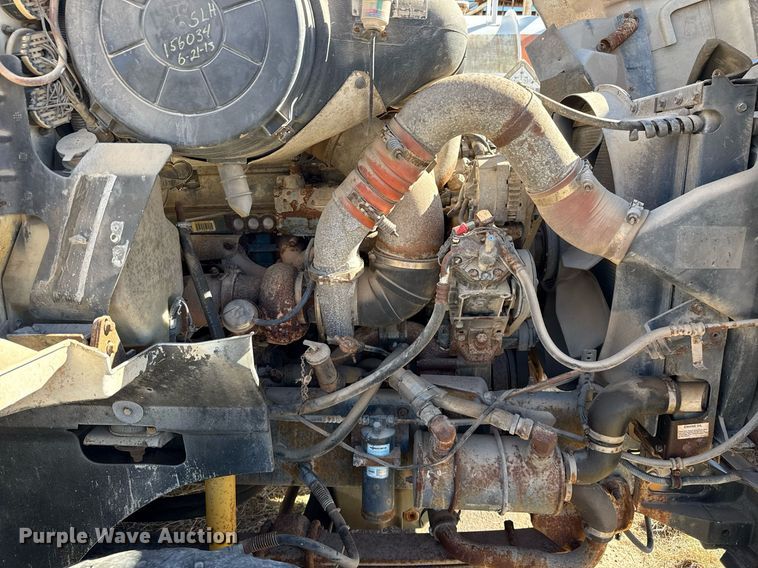 image for item DJ0880 2000 International 9100i oilfield acidizing pump truck