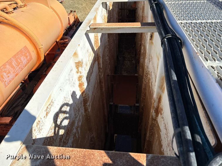 image for item DJ0881 2014 NOV Rolligon HT-270 hydration unit